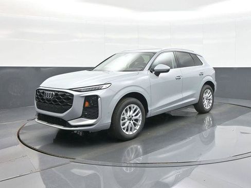 Used 2026 Audi Q3 quattro 2.0T AWD/4WD image 3
