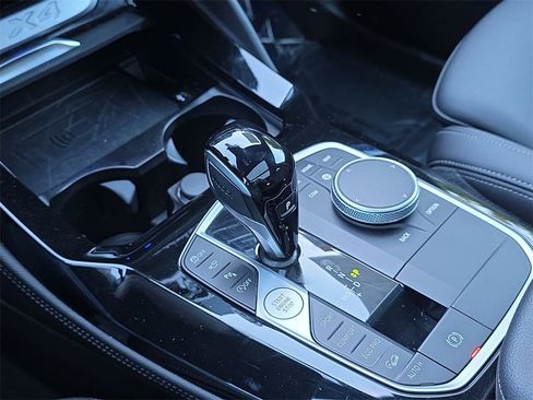 Used 2024 BMW X4 xDrive30i w/ Parking Assistance Package image 28