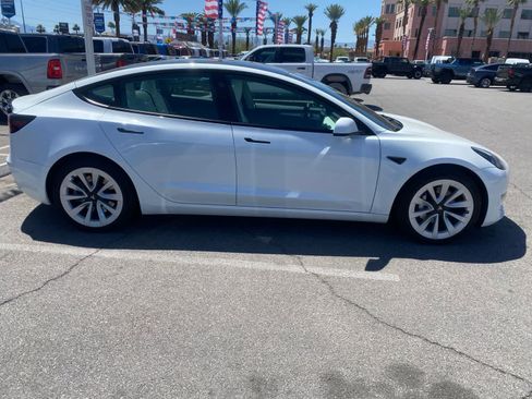 Used 2023 Tesla Model 3 Standard Range RWD image 4