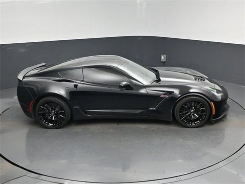 Used 2015 Chevrolet Corvette Z06 w/ 2LZ Preferred Equipment Group image 40