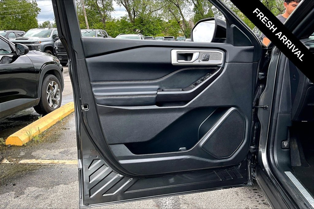 Used 2020 Ford Explorer Limited w/ Class III Trailer Tow Package AWD/4WD image 21