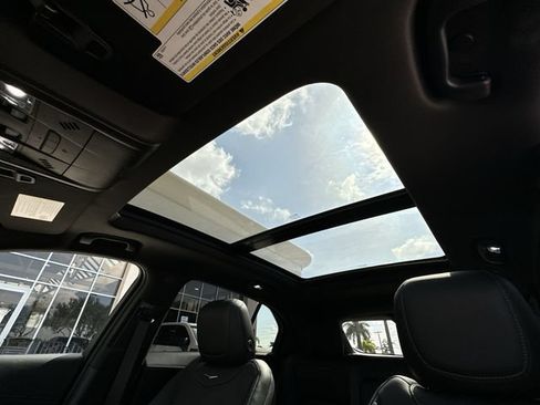 Certified 2023 Cadillac XT4 Premium Luxury FWD image 27