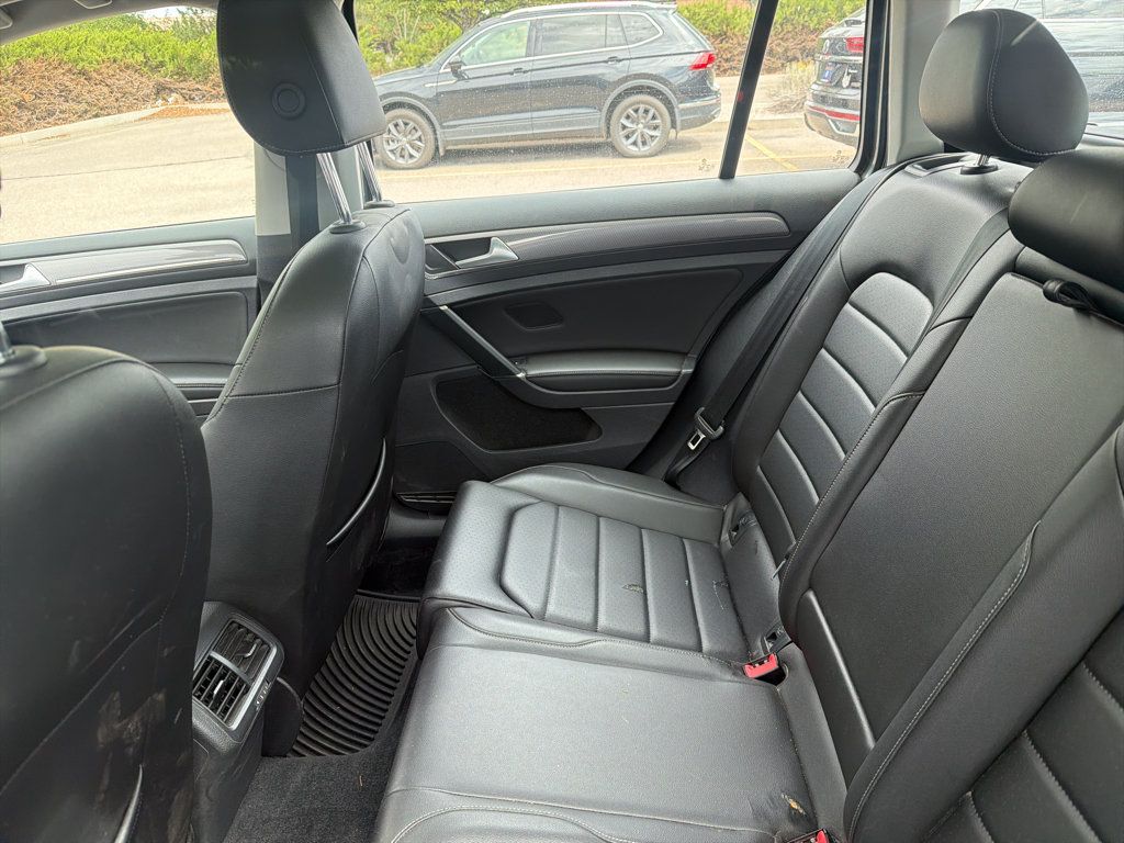 Used 2019 Volkswagen Golf Alltrack S AWD/4WD image 5