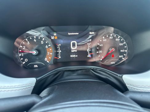 Used 2024 Jeep Compass Limited image 13