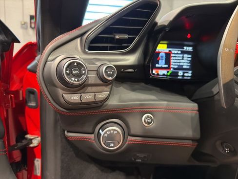 Used 2018 Ferrari 488 Spider RWD image 31