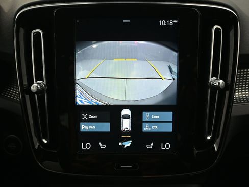 Used 2022 Volvo XC40 T5 R-Design image 69