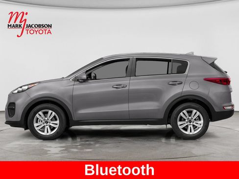 Used 2017 Kia Sportage LX w/ LX Popular Package FWD image 4