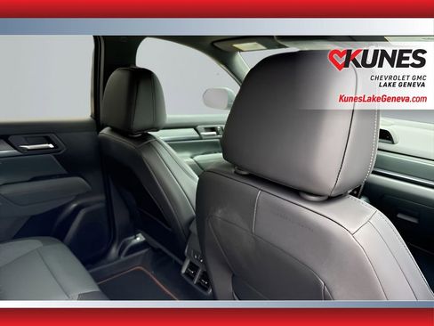 New 2026 GMC Terrain AT4 w/ Convenience Package III image 40