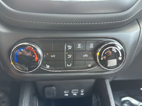 Used 2023 Chevrolet TrailBlazer ACTIV FWD image 34