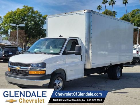 New 2025 Chevrolet Express 3500 w/ Power Convenience Package image 16