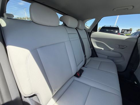 Used 2024 Hyundai Kona Limited AWD/4WD image 18
