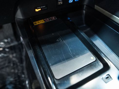 Used 2025 Toyota Camry LE image 20