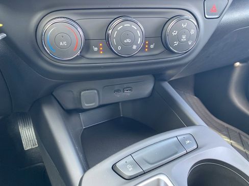 New 2026 Chevrolet Trax RS w/ Driver Confidence Package image 30