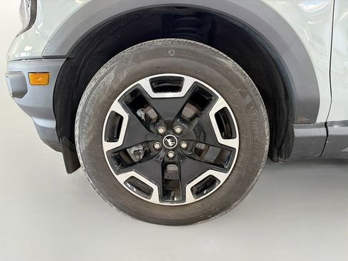 Used 2022 Ford Bronco Sport Outer Banks w/ Tech Package AWD/4WD image 32