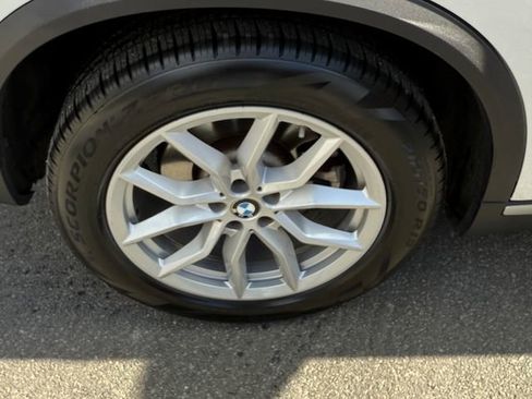 Certified 2023 BMW X5 xDrive40i w/ Premium Package image 12