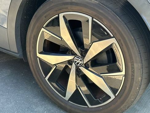 Used 2023 Volkswagen ID.4 Pro S RWD image 4