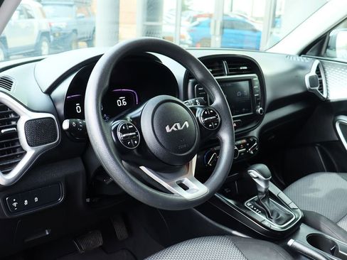 Used 2024 Kia Soul LX w/ Option Group 015 image 39