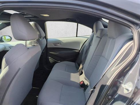 Used 2023 Toyota Corolla SE w/ SE Premium Package FWD image 19
