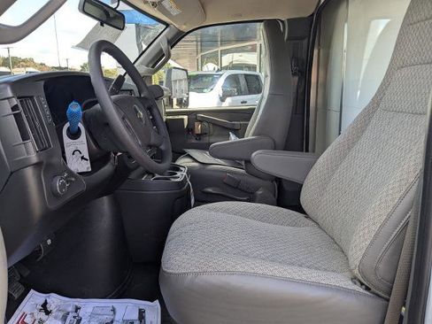 New 2024 Chevrolet Express 3500 w/ Power Convenience Package image 9