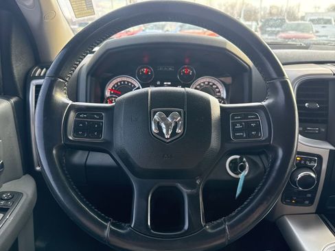 Used 2018 RAM 1500 SLT image 12