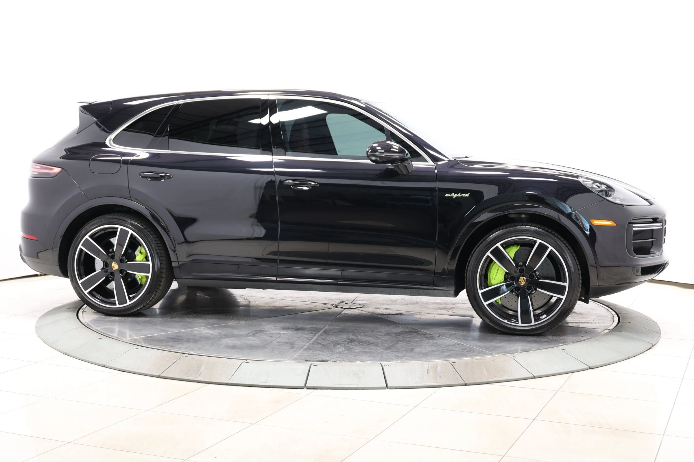 Used 2021 Porsche Cayenne Turbo S AWD/4WD image 82