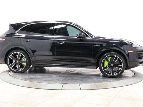 Used 2021 Porsche Cayenne Turbo S AWD/4WD image 82