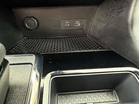 Used 2025 Nissan Pathfinder Rock Creek AWD/4WD image 43