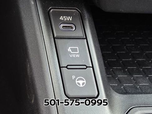 Used 2026 Toyota RAV4 Limited AWD/4WD image 31