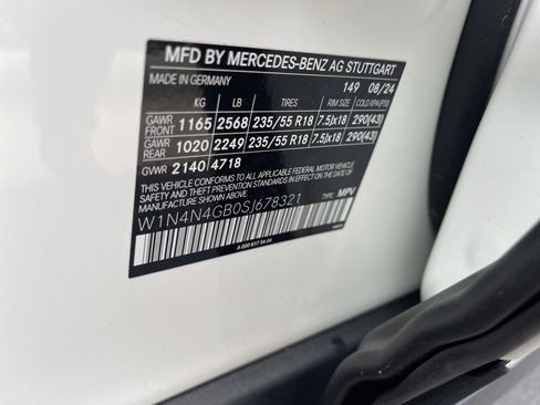 Certified 2025 Mercedes-Benz GLA 250 image 37