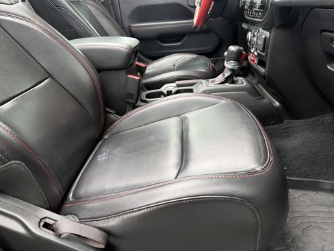 Used 2020 Jeep Wrangler Unlimited Rubicon AWD/4WD image 39