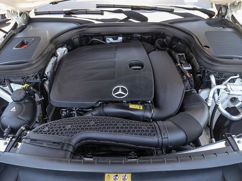 Used 2023 Mercedes-Benz GLC 300 4MATIC Coupe image 25