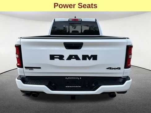 Used 2025 RAM 1500 Big Horn AWD/4WD image 9