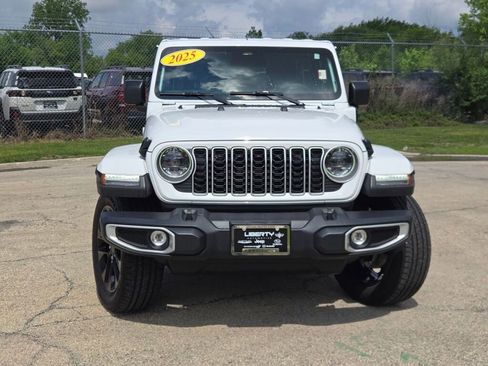 Used 2025 Jeep Wrangler Unlimited Sahara w/ Safety Group AWD/4WD image 4