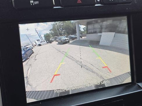 Used 2020 Ford F150 Lariat image 23