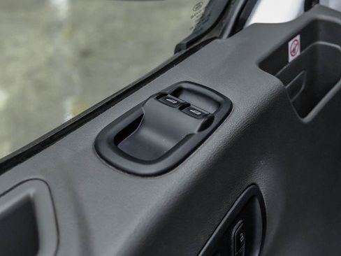 Used 2020 Ford Transit 250 Medium Roof w/ Load Area Protection Package image 31