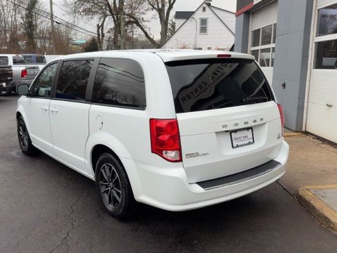Used 2019 Dodge Grand Caravan GT image 6