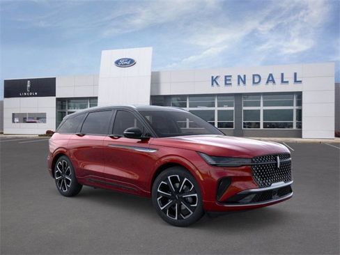 New 2026 Lincoln Nautilus Reserve image 7