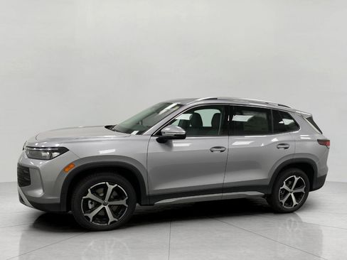 New 2025 Volkswagen Tiguan SE image 8