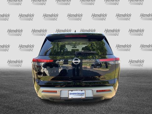 Used 2022 Nissan Pathfinder SL w/ Lighting Package (N92) AWD/4WD image 9