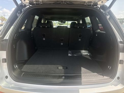 New 2026 Jeep Grand Cherokee Altitude RWD image 8