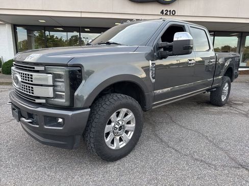 Used 2019 Ford F350 Platinum w/ Platinum Ultimate Package AWD/4WD image 9
