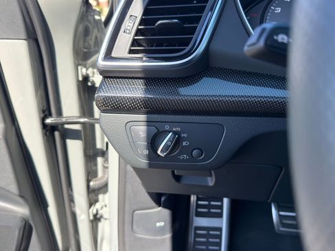 Used 2022 Audi SQ5 Premium image 20