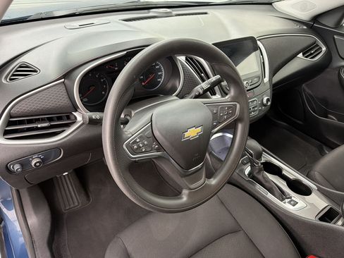 Used 2024 Chevrolet Malibu LT FWD image 4
