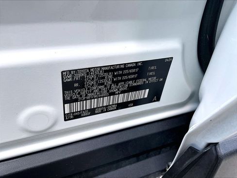 Used 2024 Toyota RAV4 XLE AWD/4WD image 36