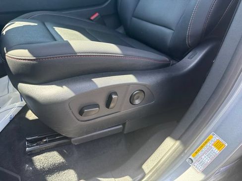 Used 2024 Chevrolet Traverse Z71 w/ Enhanced Driving Package AWD/4WD image 12