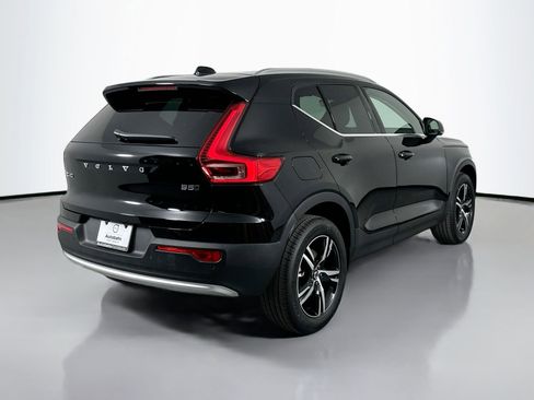 New 2025 Volvo XC40 B5 Core w/ Protection Package Premier image 5