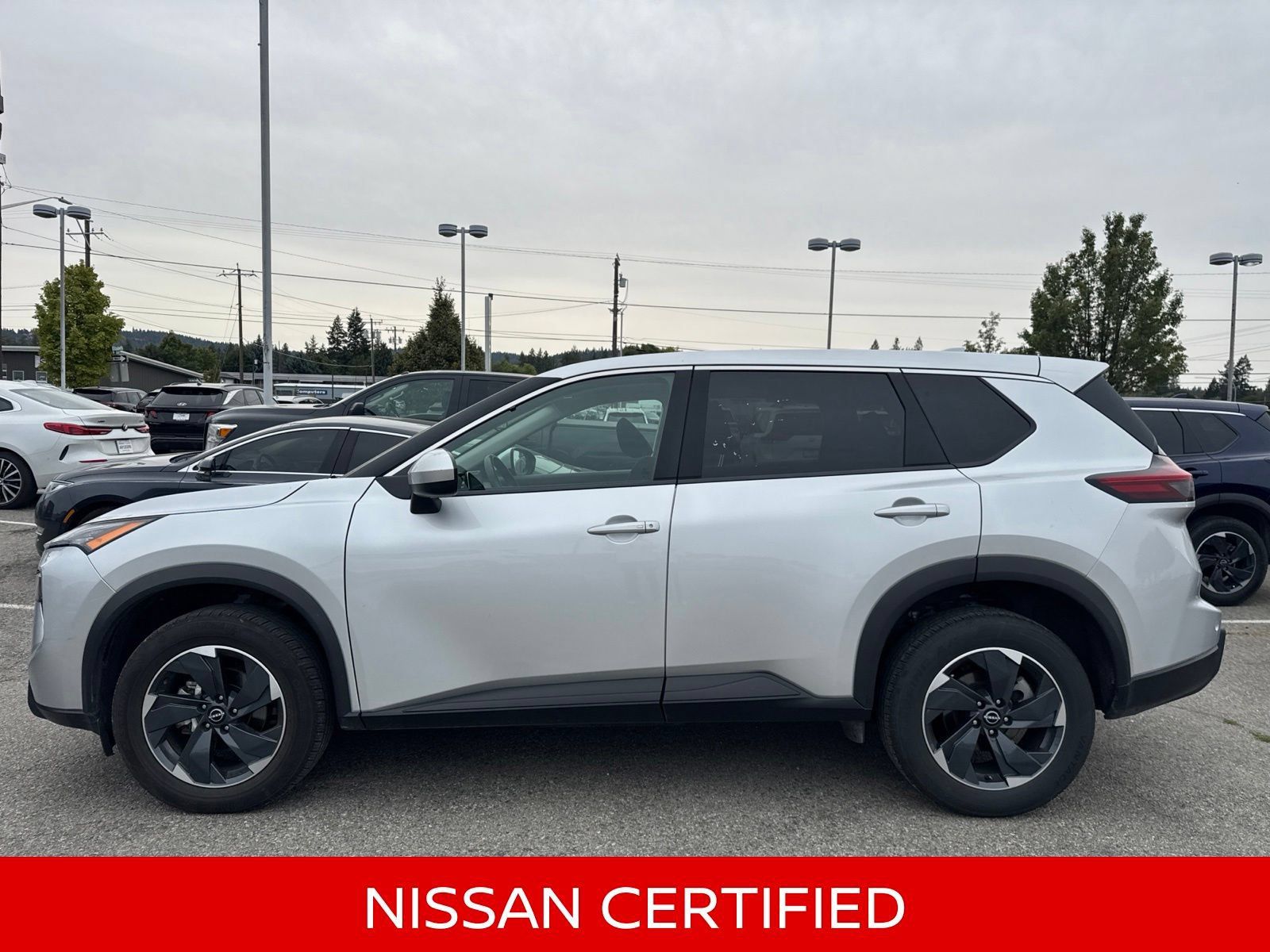 Certified 2025 Nissan Rogue SV AWD/4WD image 12