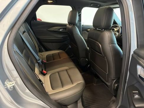 Used 2024 Chevrolet TrailBlazer ACTIV w/ Convenience Package AWD/4WD image 39
