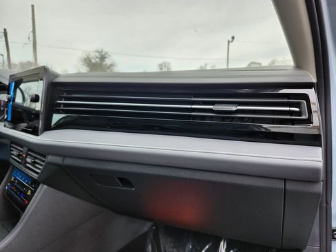 New 2026 Volkswagen Jetta SEL image 13