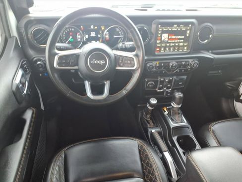 Used 2021 Jeep Wrangler Unlimited Sahara AWD/4WD image 12